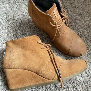 Toms stacked heel suede booties